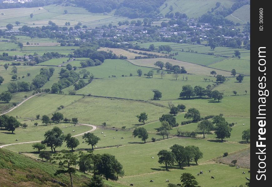 A view of the Derbyshire dales from mam torr