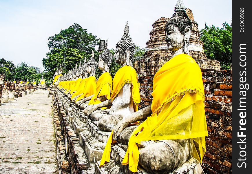 Buddha statue ayutthaya