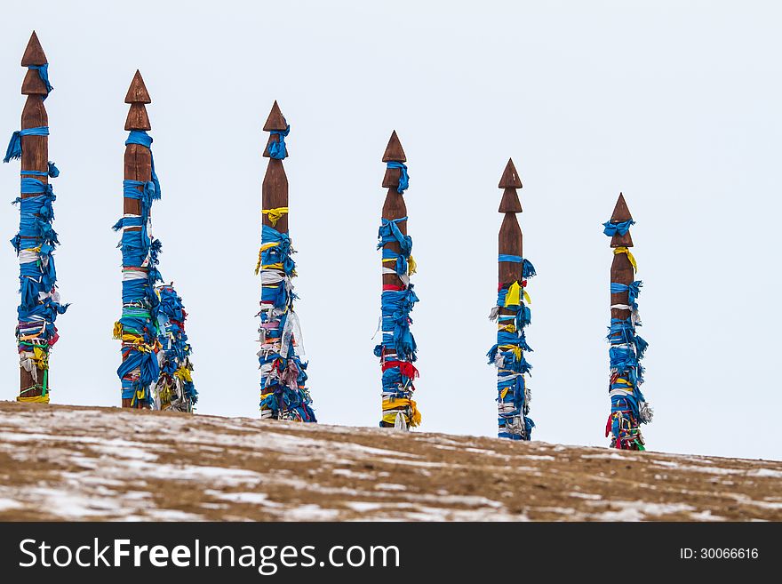 Symbolic ribbons on the column