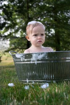 Todder In Tub Royalty Free Stock Photography