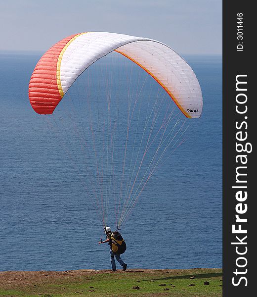 Paragliding in sunny san diego. Paragliding in sunny san diego
