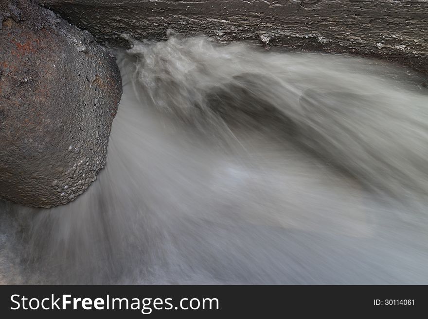 Water pollution discharge from the drain