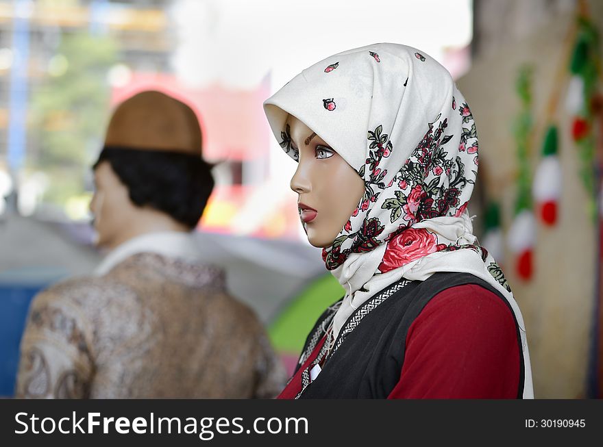 Mannequin in traditional rural persian clothes