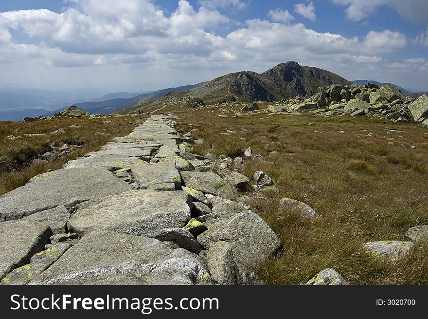 Photo of mountain range in Tatra Mountains in Slovak republic (Dereše)