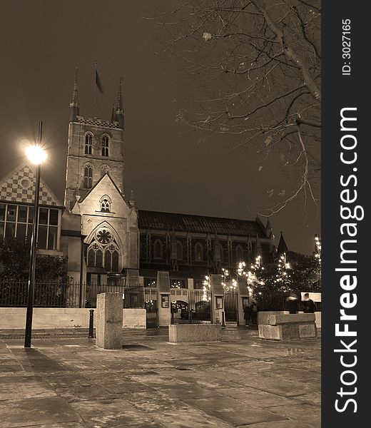 Nitght view of the Southwark Cathedral, London