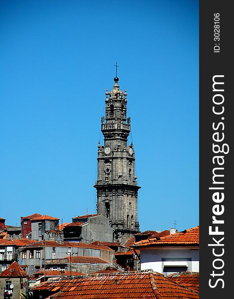 An overview over the roofs of porto