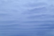 Background Of Lines Of Gray Clouds In Cloudy Weather Early In The Morning Royalty Free Stock Photos