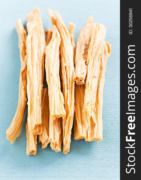 Dried tofu skin