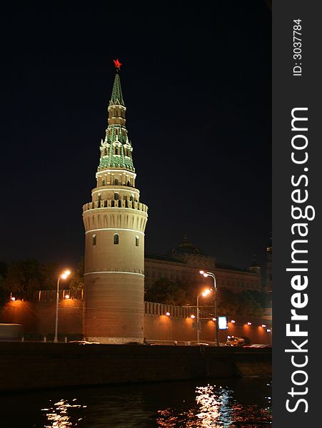 Night appearance from Moscow river. Kremlin.