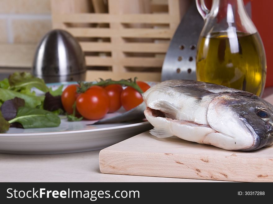 Preparation of sea bream one of the most common fish at table