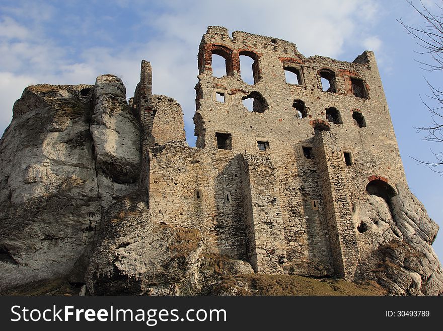 Ogrodzieniec castle ruins poland.