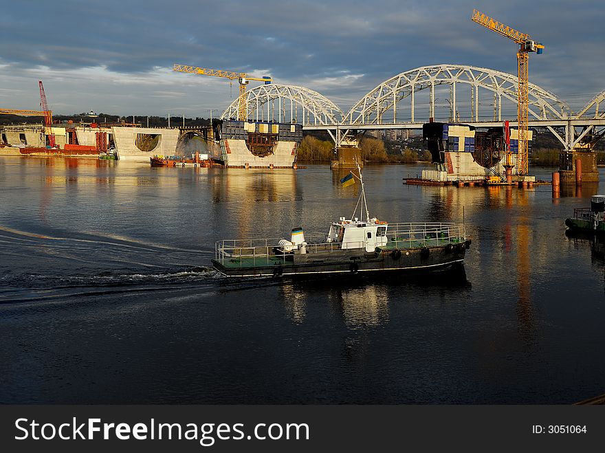 Construction of the bridge on the navigable river