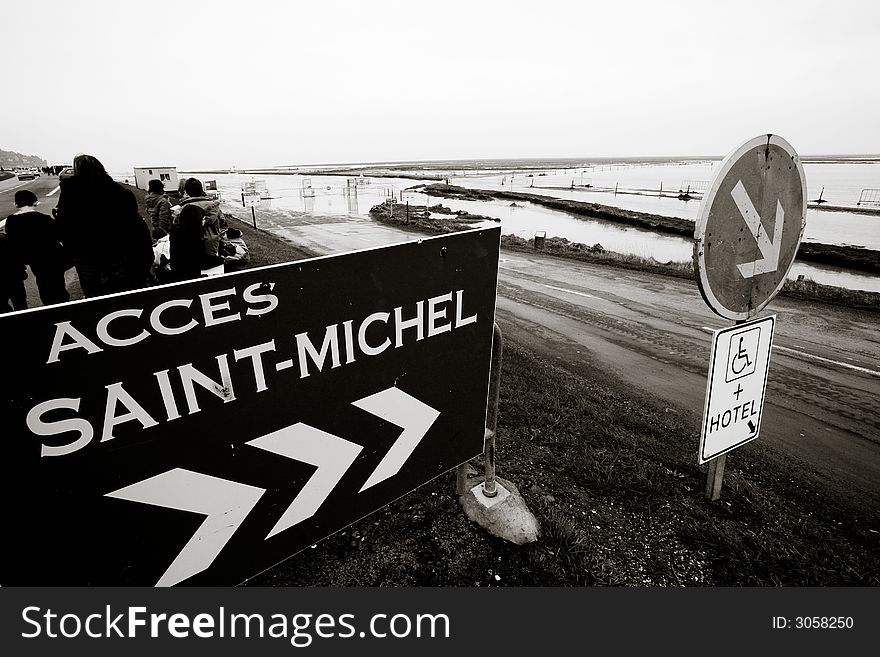 Mont Saint Michel - Access