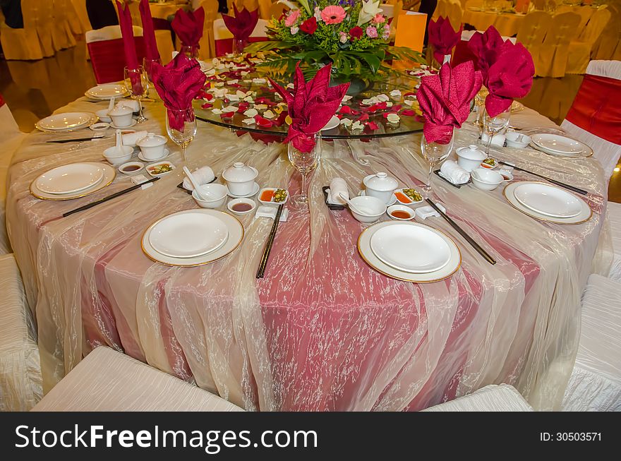 Chinese wedding table in a restaurant