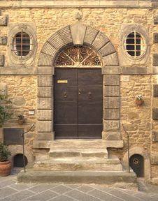 Ancient Door In Cortona &x28;Tuscany&x29; Royalty Free Stock Photo