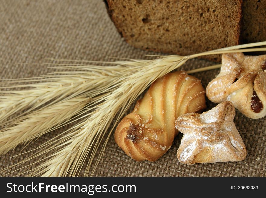 Cookies on a brown background (sweets)