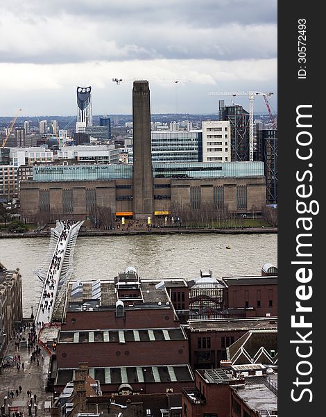 London Panorama Wth Tate Modern