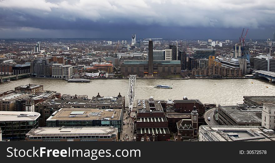 London panorama from St. Paul cathedral