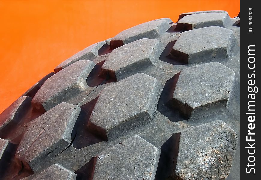 Details of a wheel of an industrial vehicle