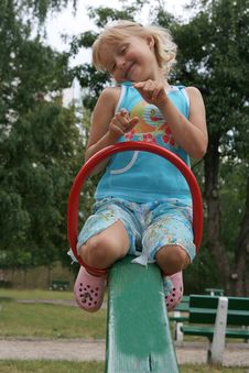 Balance Swing Royalty Free Stock Images Balance Swing Royalty Free Stock Images