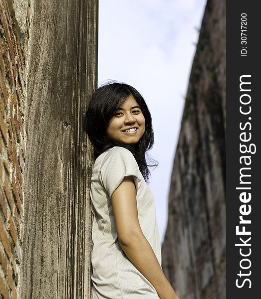 Young Girl At Wat Maheyong Temple. Ayutthaya Province - Thailand