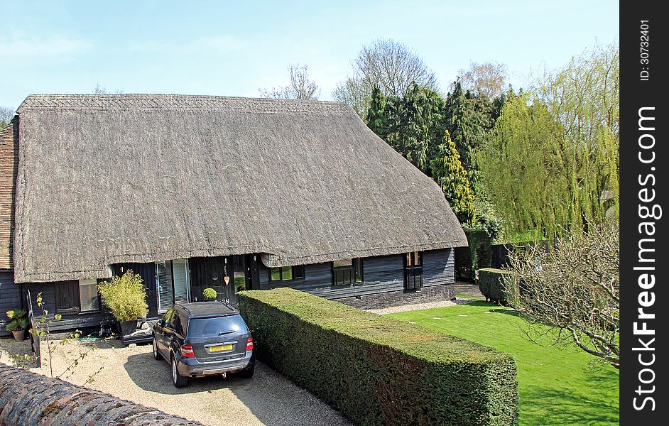 Rural Kent Thatched Cottage