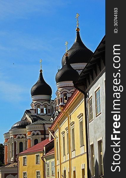 Alexander Nevsky Orthodox Cathedral - the nineteenth century. Tsar symbol of power, the largest dome church in Tallinn. Alexander Nevsky Orthodox Cathedral - the nineteenth century. Tsar symbol of power, the largest dome church in Tallinn