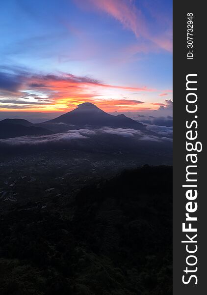 Morning Vibes From Sikunir Mountain