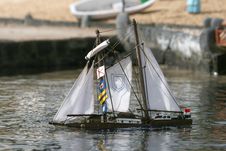Wooden Sail Boat Sinking Stock Image Wooden Sail Boat Sinking Stock Image