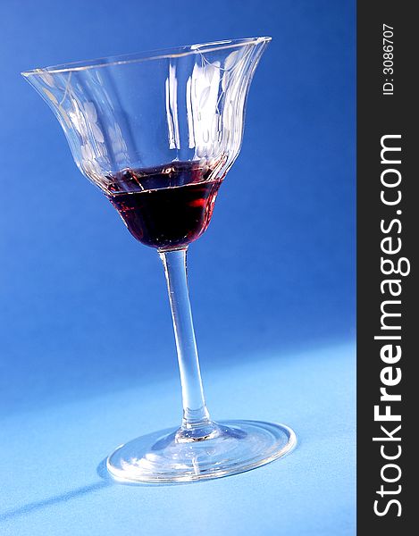 Photo of shining wine glasses