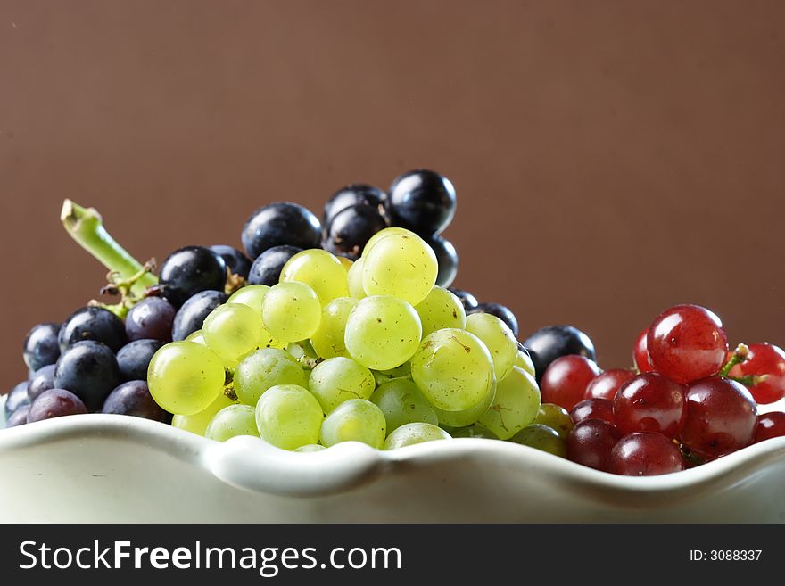 Dornfelder, Riesling and Gew�rztraminer grapes. Dornfelder, Riesling and Gew�rztraminer grapes