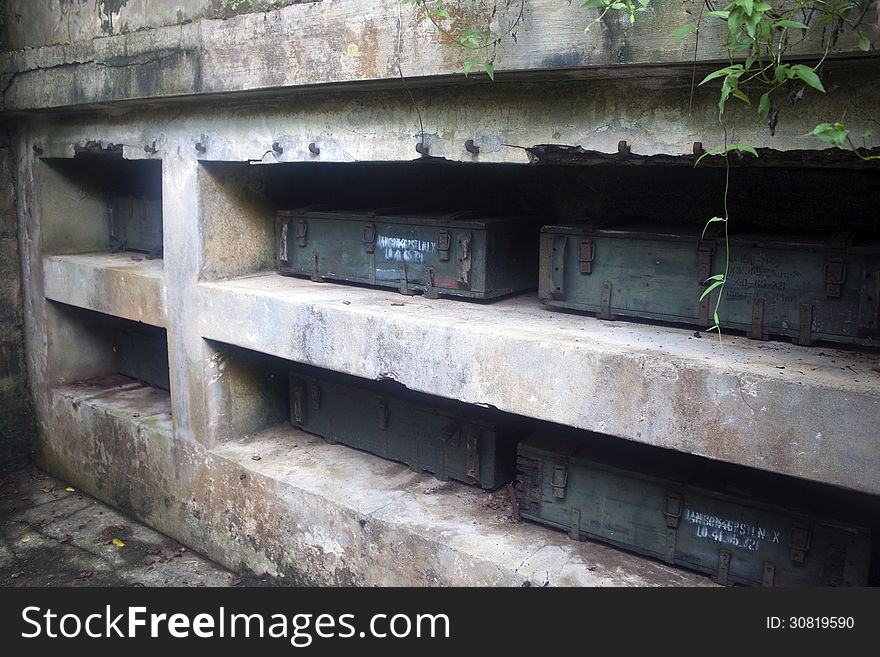 Cannon Fort at Cat Ba island