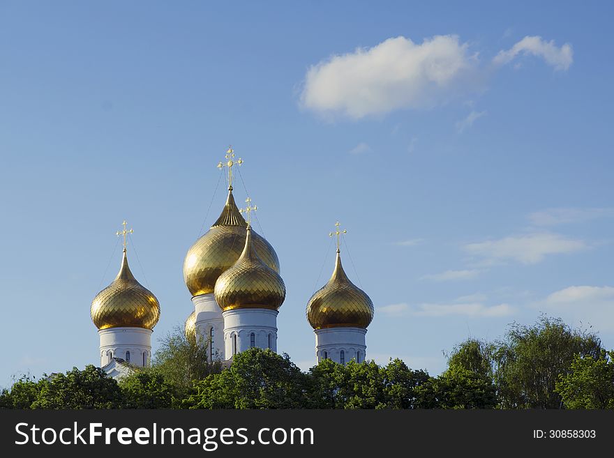 Golden domes of Russian orthodox church in Yaroslavl. Golden domes of Russian orthodox church in Yaroslavl