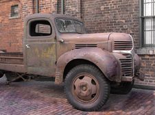 Old Rusty Truck In A Brick Alley Royalty Free Stock Image Old Rusty Truck In A Brick Alley Royalty Free Stock Image