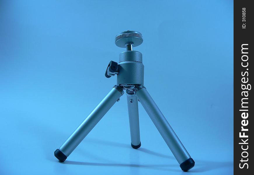 Mini tripod