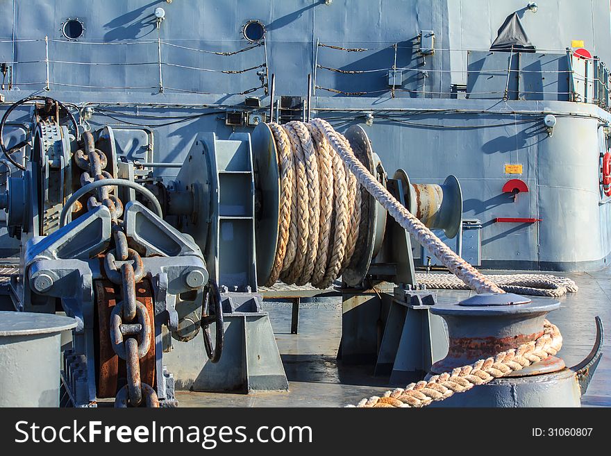 A Strong Pulleys Of A Big Boat.