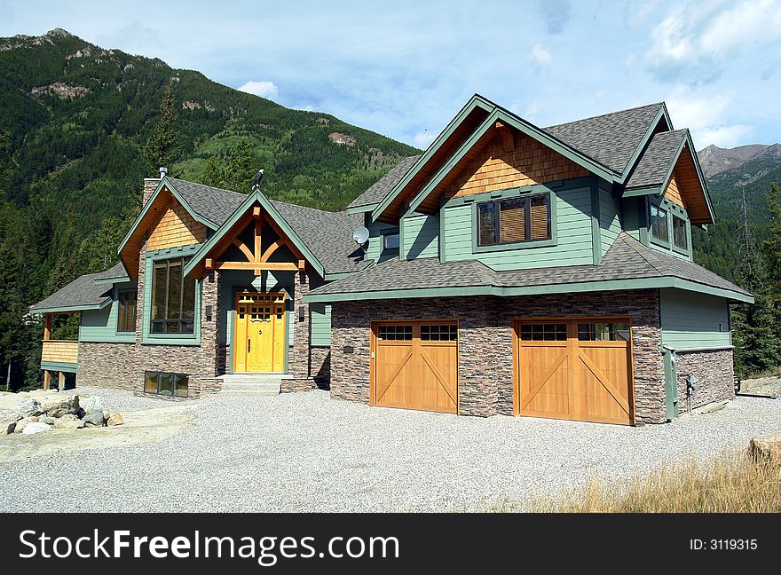 New home built in the mountains at Panorama, British Columbia