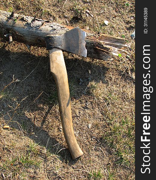 Axe with jagged edges