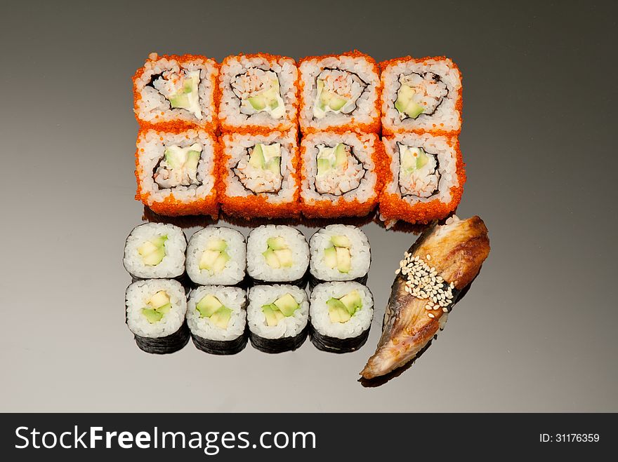 Japanese Seafood Sushi , Roll Set