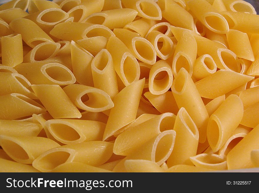 Compositions of Italian durum wheat pasta. Compositions of Italian durum wheat pasta