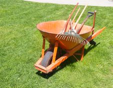 Wheelbarrow Royalty Free Stock Photos Wheelbarrow Royalty Free Stock Photos