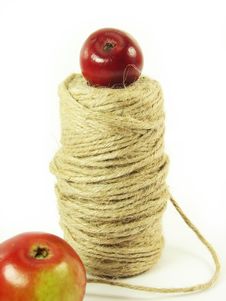 Red Apples And String Royalty Free Stock Photography Red Apples And String Royalty Free Stock Photography