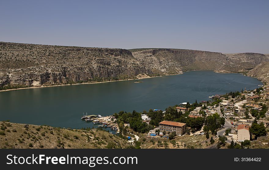 Halfeti is a small farming district on the east bank of the river Euphrates in Şanlıurfa Province in Turkey. Halfeti is a small farming district on the east bank of the river Euphrates in Şanlıurfa Province in Turkey.