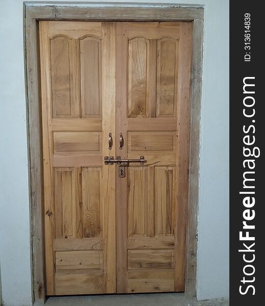 Wooden door design indoor photo