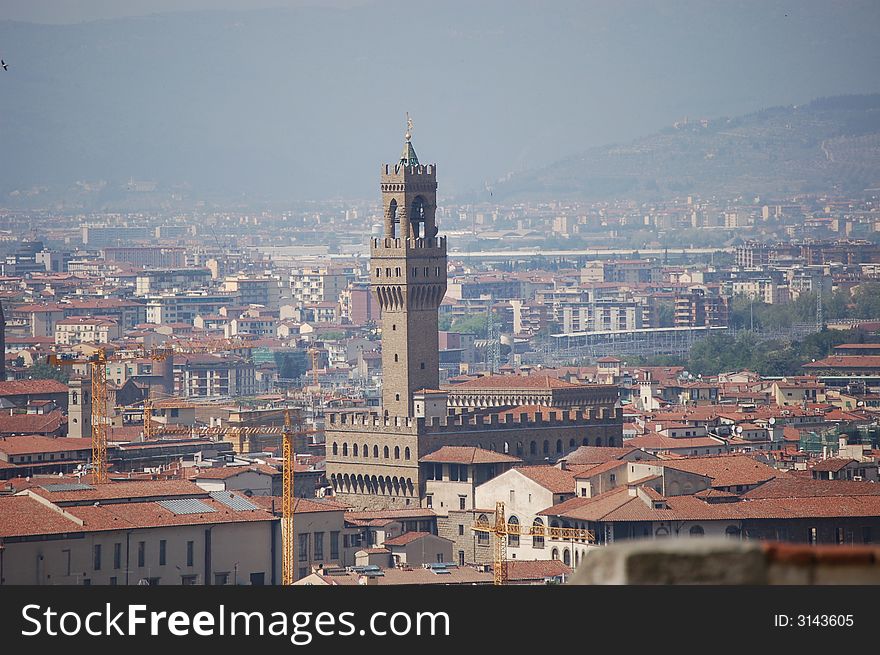 Landscape of Florece from Michelangelo Square, you can see the Pitti's palace site in Signoria Square, in background the fiesole hills. Landscape of Florece from Michelangelo Square, you can see the Pitti's palace site in Signoria Square, in background the fiesole hills