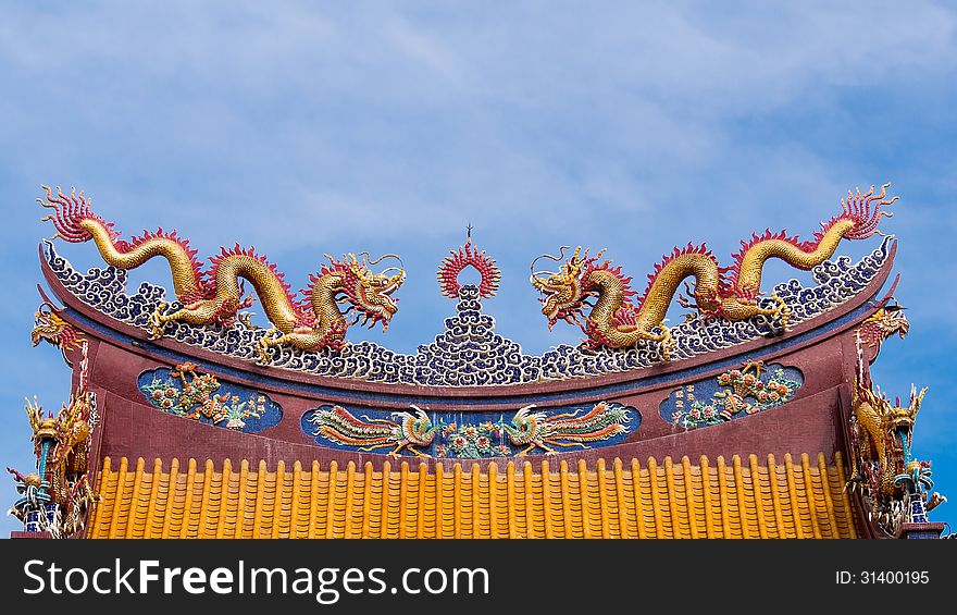 Chinese Dragon Sculpture on Roof