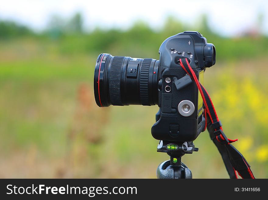 Canon Camera On A Tripod For Shooting Nature