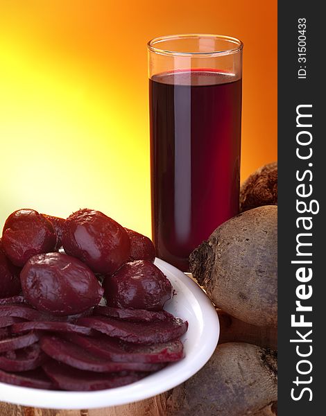 Beetroot salad and beetroot juice