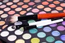 Set Of Professional Eye Shades Wit Brushes Stock Photography Set Of Professional Eye Shades Wit Brushes Stock Photography