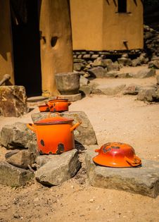 Orange Pots And Pans Royalty Free Stock Image Orange Pots And Pans Royalty Free Stock Image